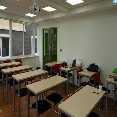 勵志教育 教育咨詢服務的重要支柱